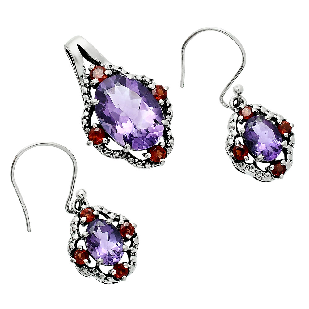Pendant & Earrings Set