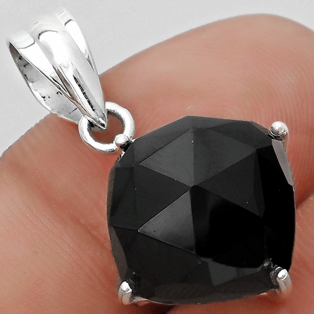 Faceted Natural Black Onyx - Brazil 925 Sterling Silver Pendant Jewelry P-1013