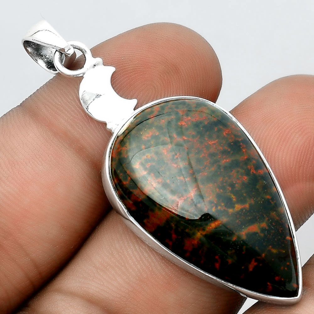 Crescent Moon - Blood Stone - India 925 Sterling Silver Pendant Jewelry P-5240